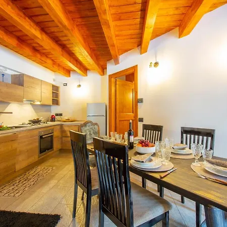 Wildhomes Wild Wolf Apartment